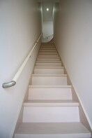 玄関 THEソレイユ向山