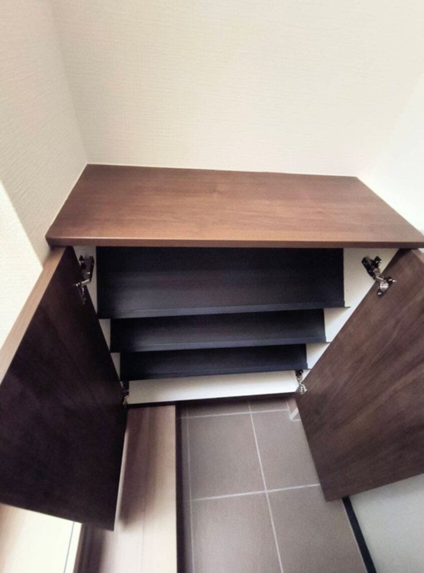 靴箱 メトロコート六丁の目