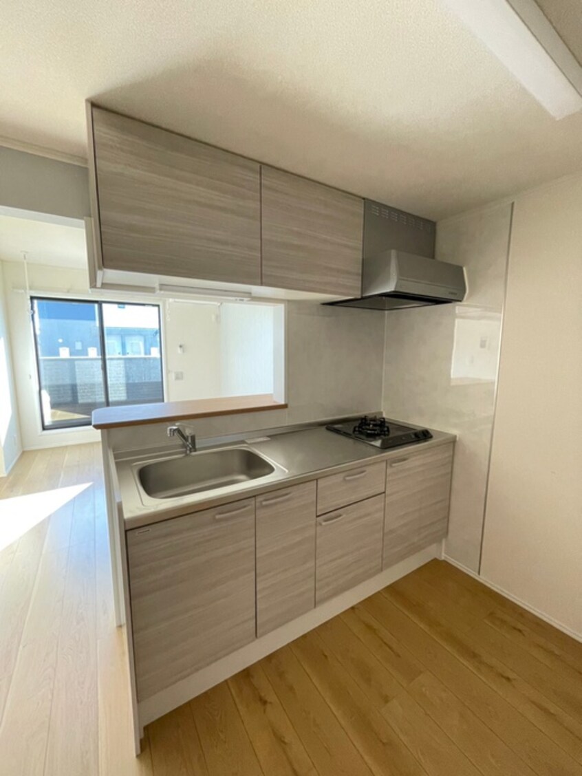 キッチン アンレーヴ吉岡A