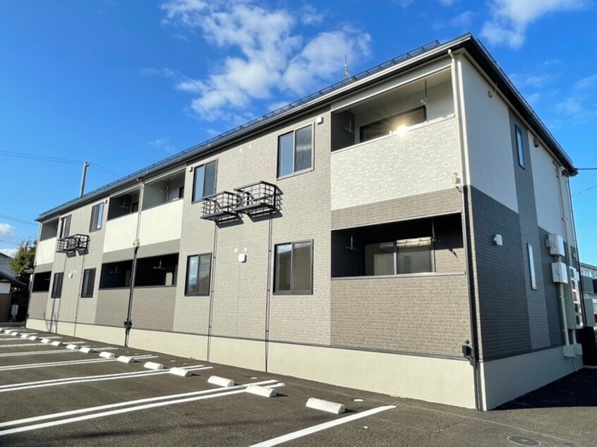 外観写真 アンレーヴ吉岡A