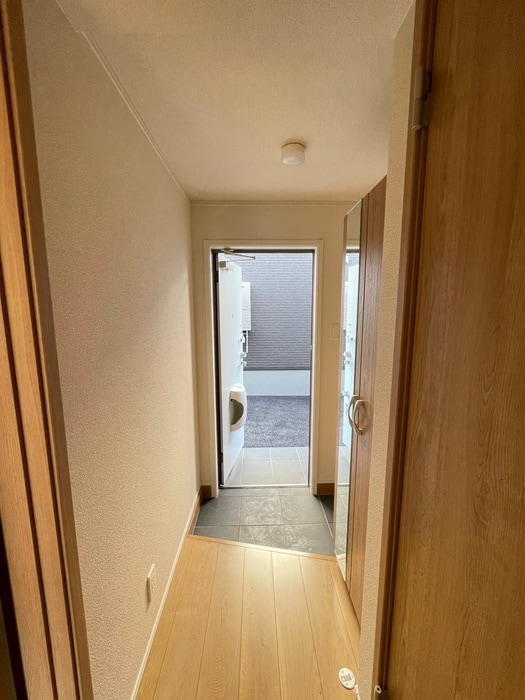 玄関 アンレーヴ吉岡A