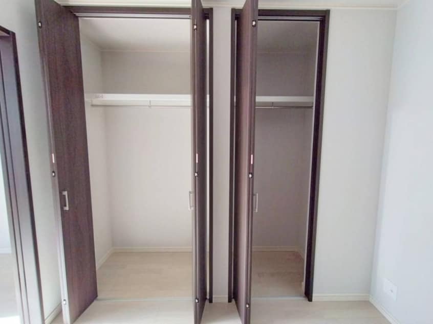 収納 リアーレ市名坂