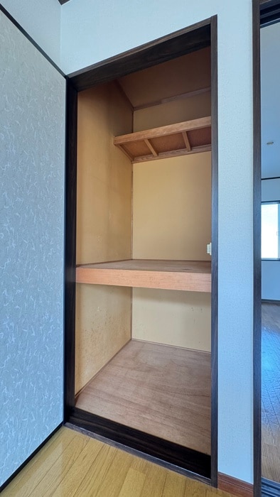 収納 メゾンコスモ