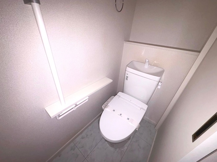 トイレ ソレーユ小松島