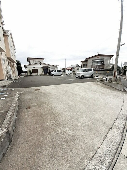 駐車場 パルテール素山