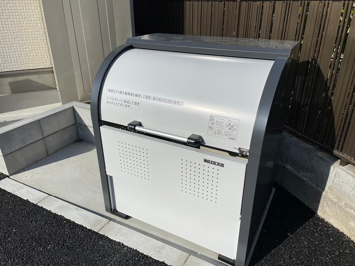 エントランス部分 ブロッサム遠見塚