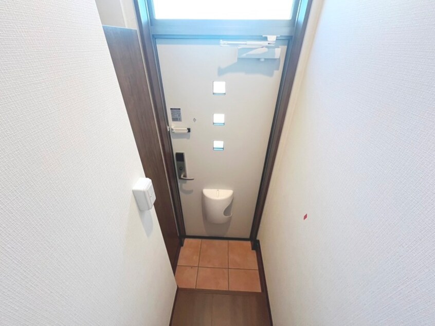 玄関 ブロッサム遠見塚