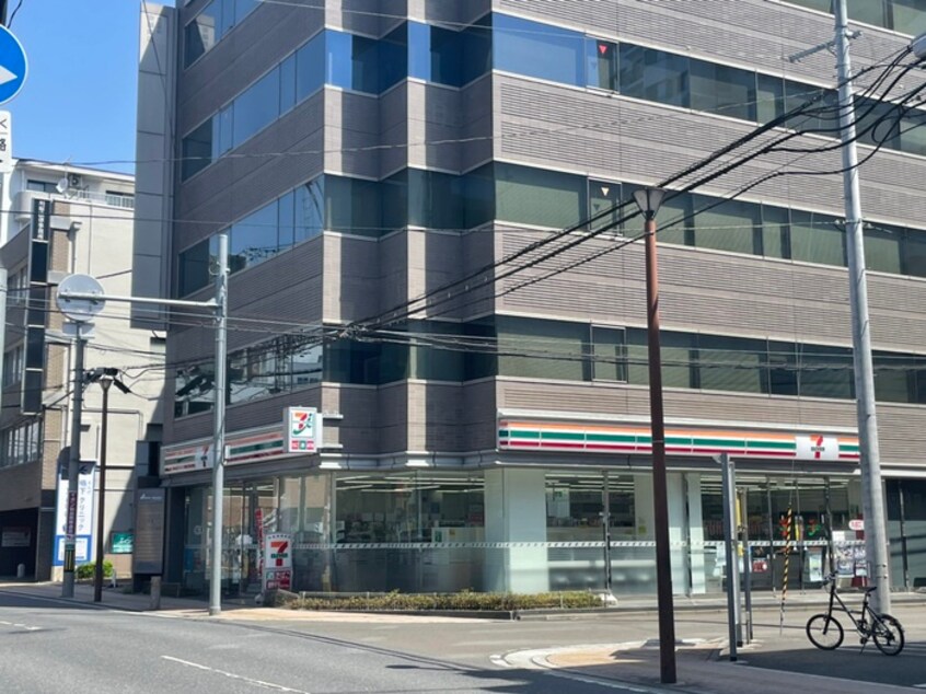 セブンイレブン　仙台二日町中央店(コンビニ)まで40m BAU二日町