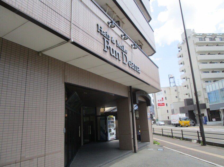 エントランス部分 リブ原町