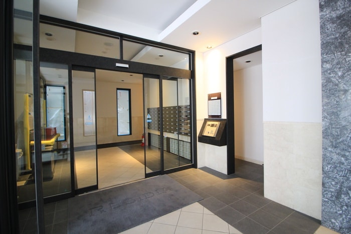 エントランス部分 レジディア榴岡ウエスト棟