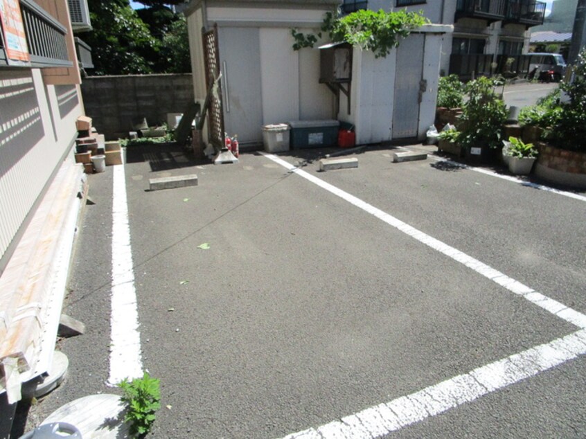 駐車場 メゾンしらかしＫ