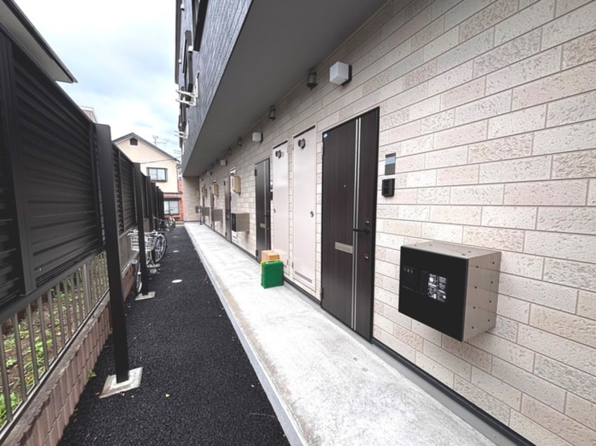 エントランス部分 フェリス萩野町