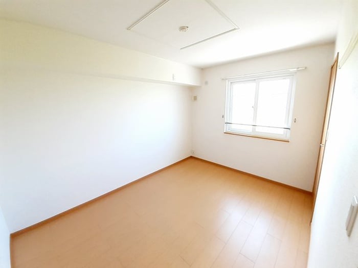 居室 ストロベリーハウスⅠ