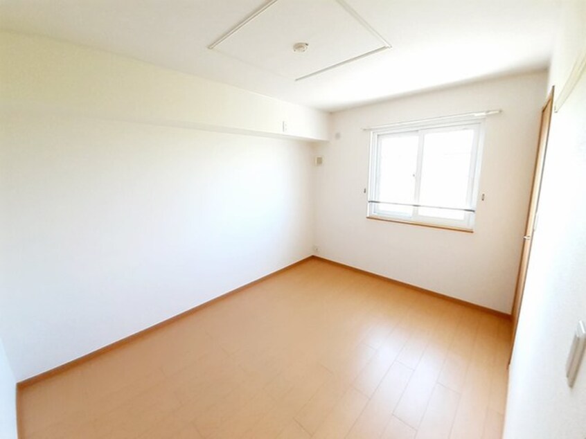 居室 ストロベリーハウスⅠ