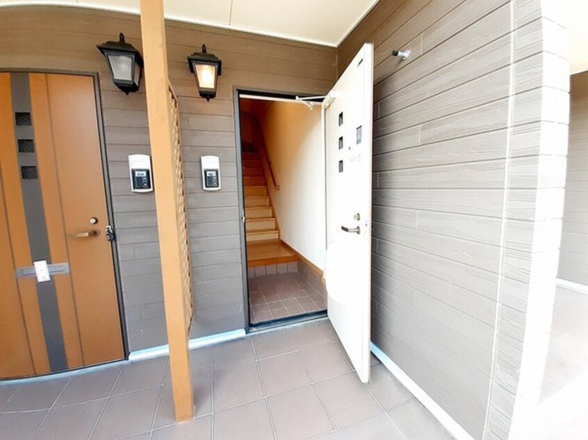 玄関 ストロベリーハウスⅠ