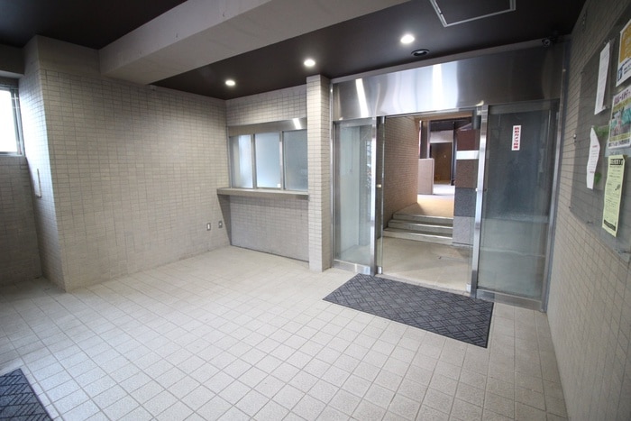 エントランス部分 パレスＲＸ大和町