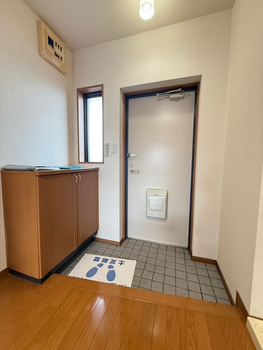 玄関 グランポート泉崎