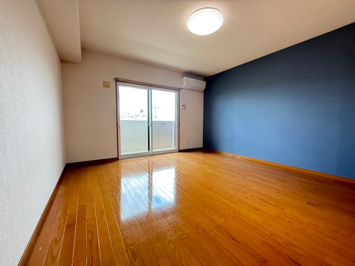 居室 グランポート泉崎