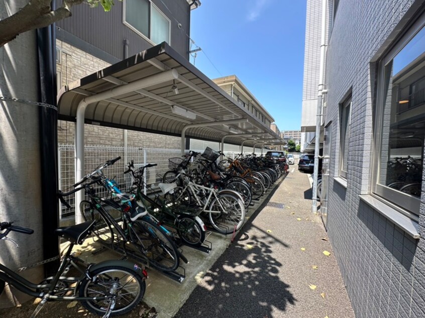 駐輪場 La Douceur青葉小田原