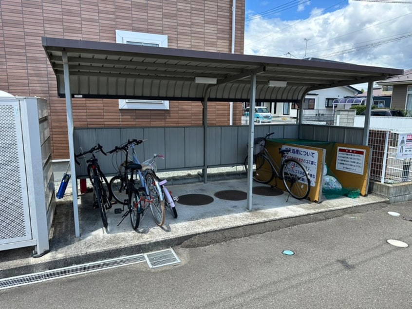 駐輪場 ティアラⅡ