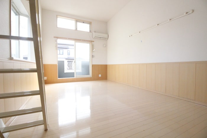 居室 ＷＩＳＨ荒井