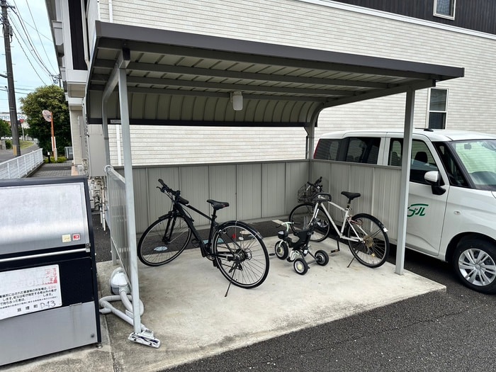 駐輪場 グレース　イン