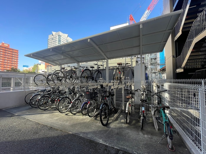 駐輪場 パークフラッツ本町