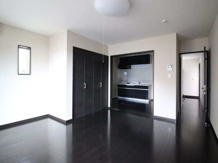 居室 ＭＯＭＯ　ＫＡＭＩＳＵＧＩ