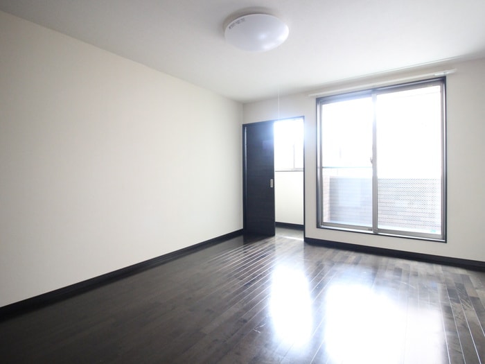 居室 ＭＯＭＯ　ＫＡＭＩＳＵＧＩ