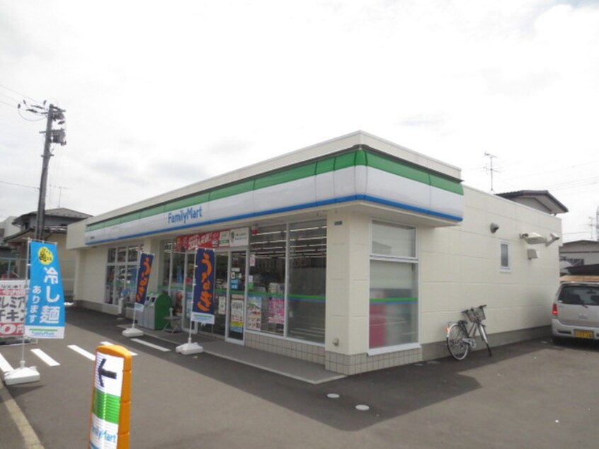 ファミリーマート泉向陽台店(コンビニ)まで500m コ－ポグレイ