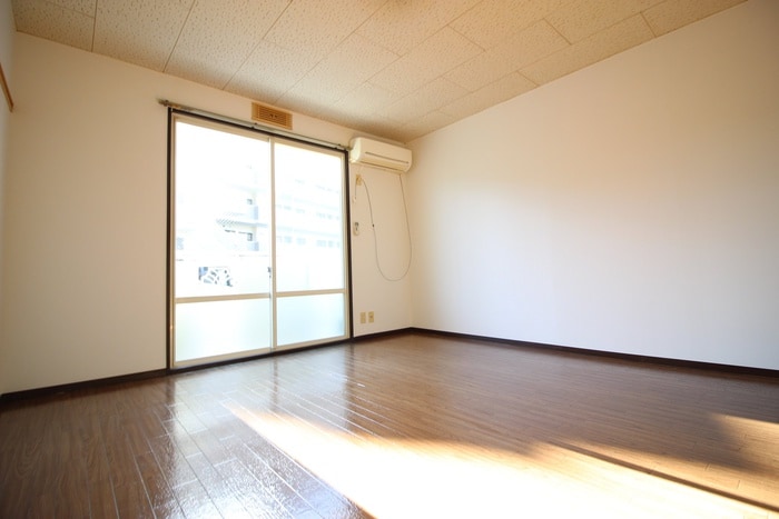 居室 オ－クレジデンス