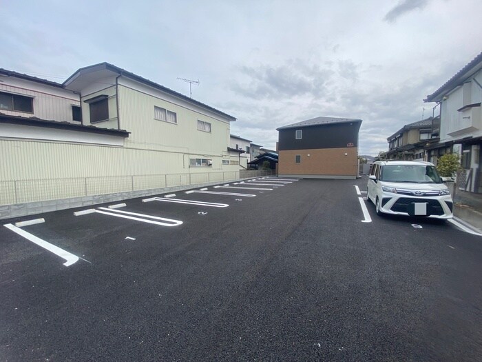 駐車場 ぺシュールⅤ