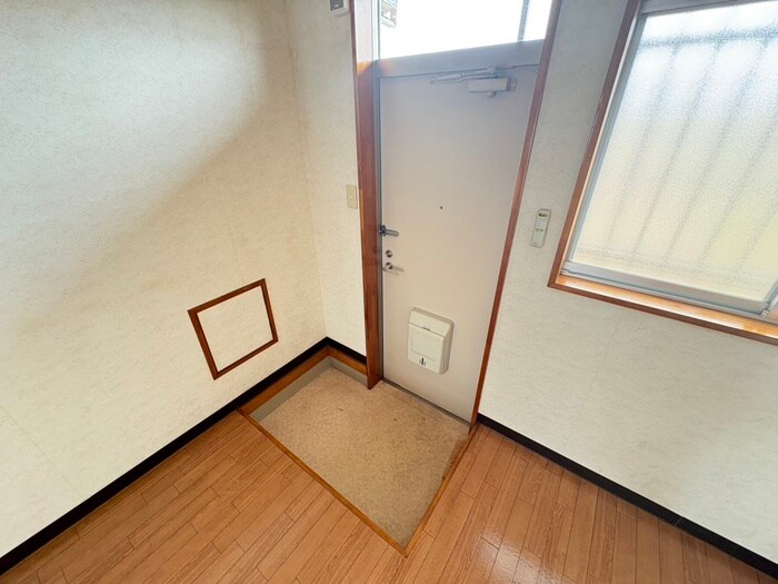 玄関 ひまわりビル