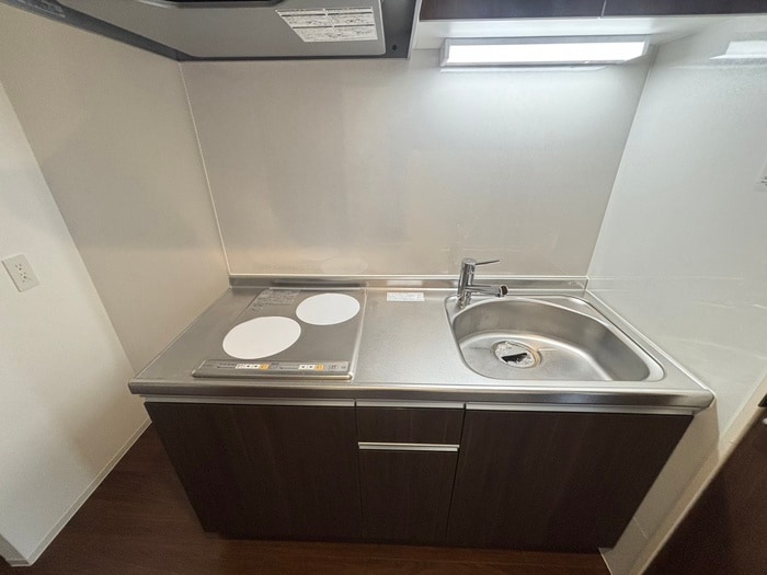 キッチン ﾙｱｰﾅ･ｴｰﾙ･ﾚｼﾞﾃﾞﾝｽ卸町