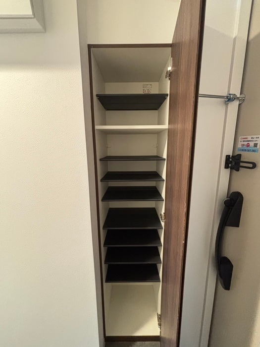 靴箱 ﾙｱｰﾅ･ｴｰﾙ･ﾚｼﾞﾃﾞﾝｽ卸町