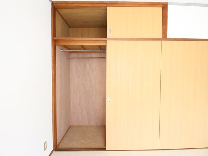 収納 カルチェ堀田