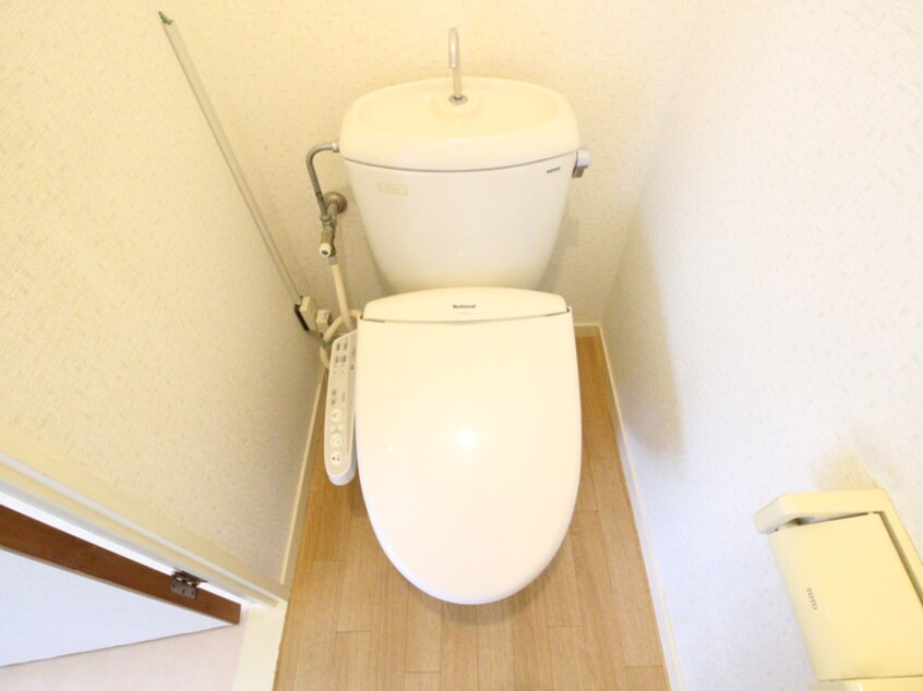 トイレ カルチェ堀田