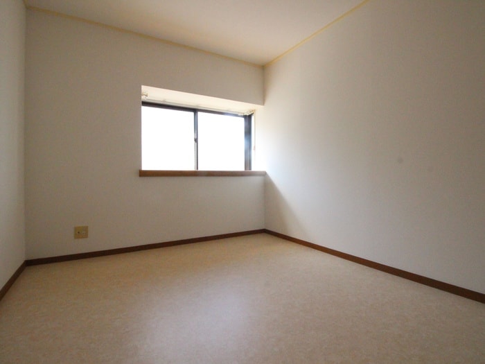 居室 カルチェ堀田