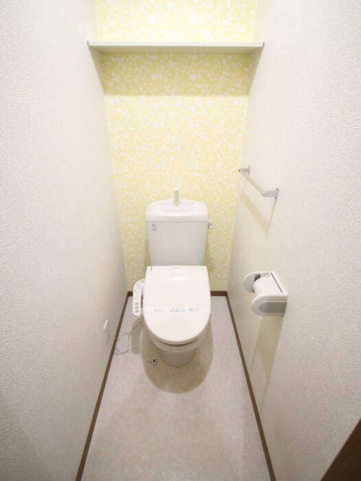 トイレ エメロ－ド高石