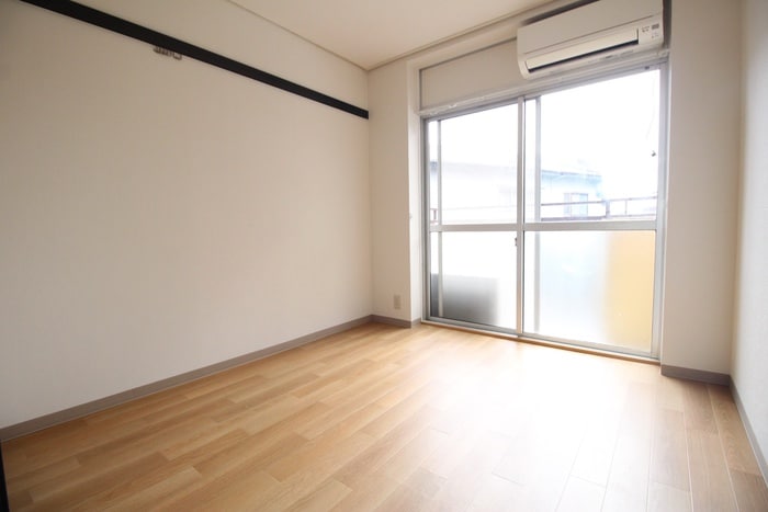 居室 タウニー中川