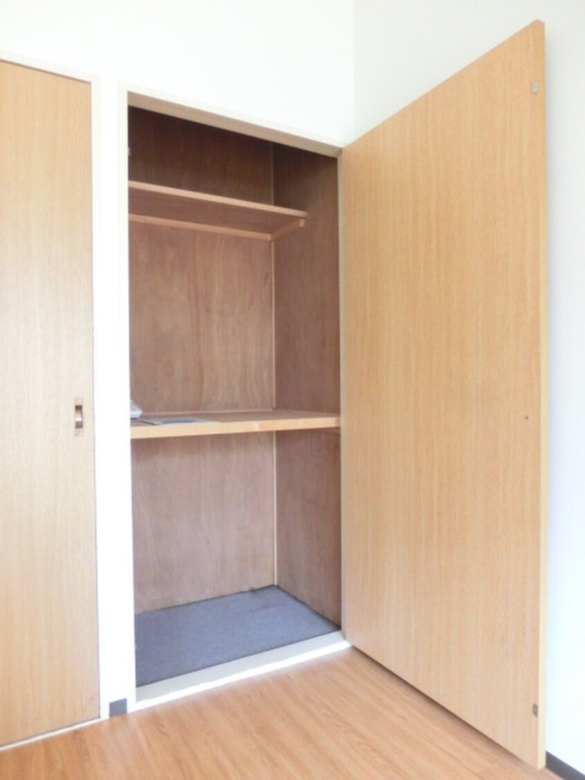 収納 エオス舟入