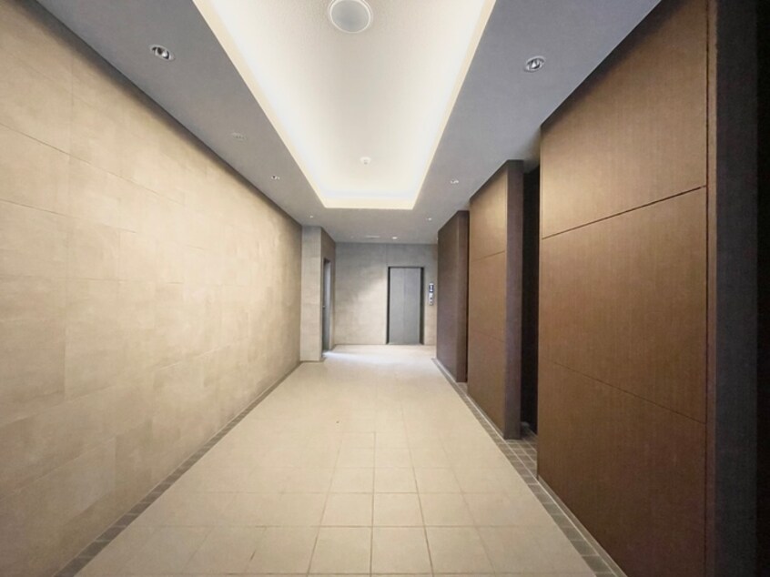 エントランス部分 グランソレイユ　ナカスジ