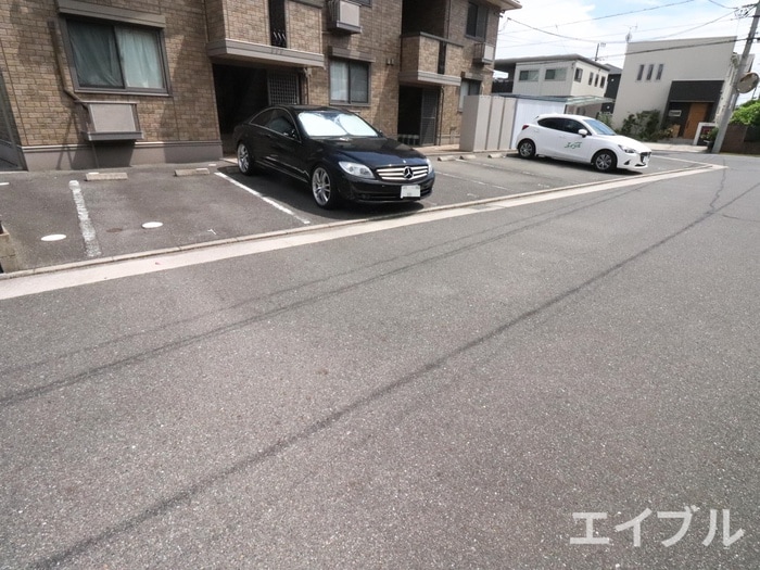 駐車場 リヴェ－ルアン