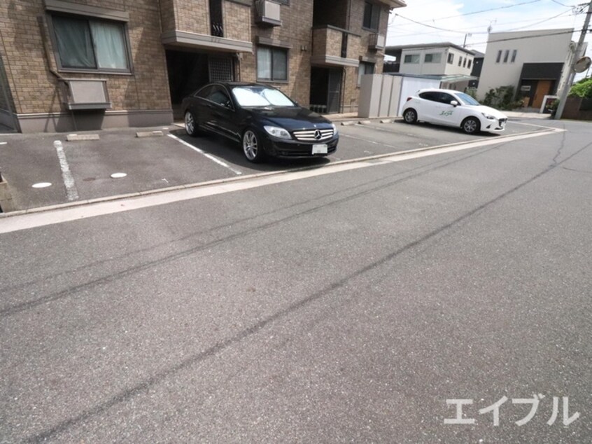 駐車場 リヴェ－ルアン