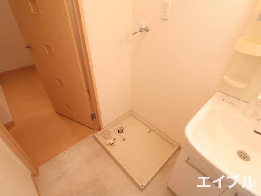 洗濯機置場 リヴェ－ルアン