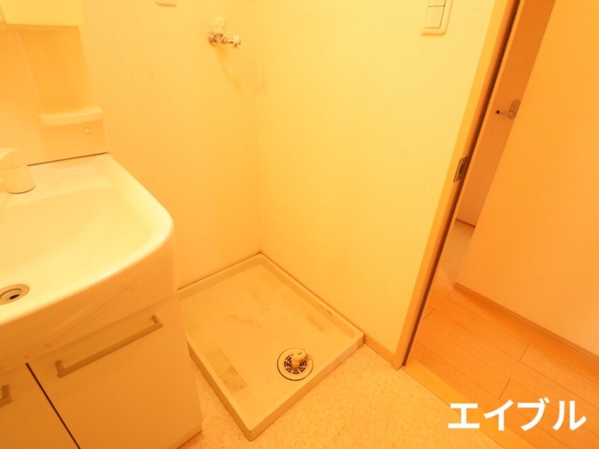 洗濯機置場 リヴェ－ルアン