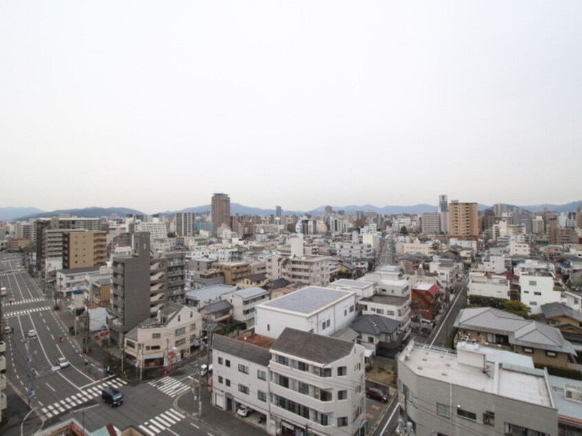 室内からの展望 プランドール西観音