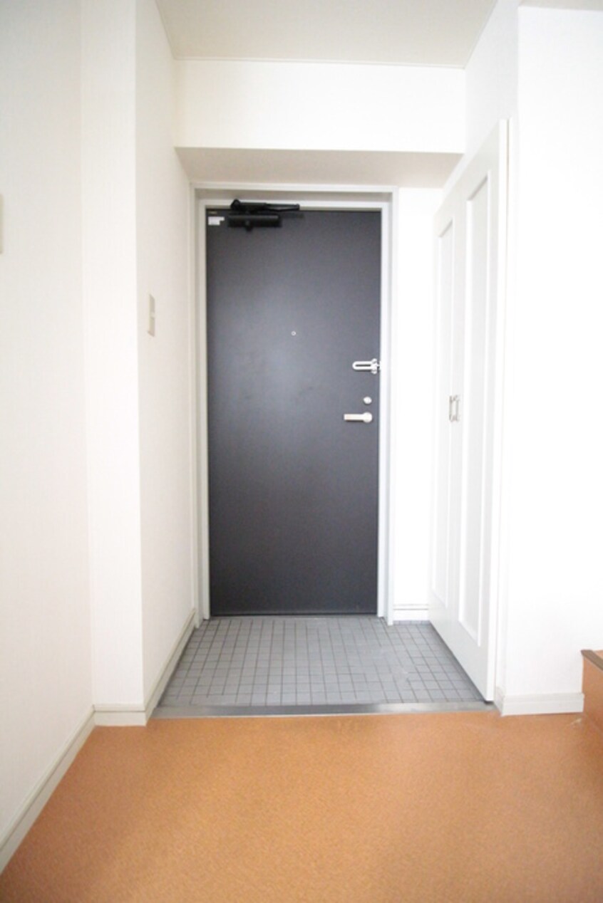 玄関 ラポール小町