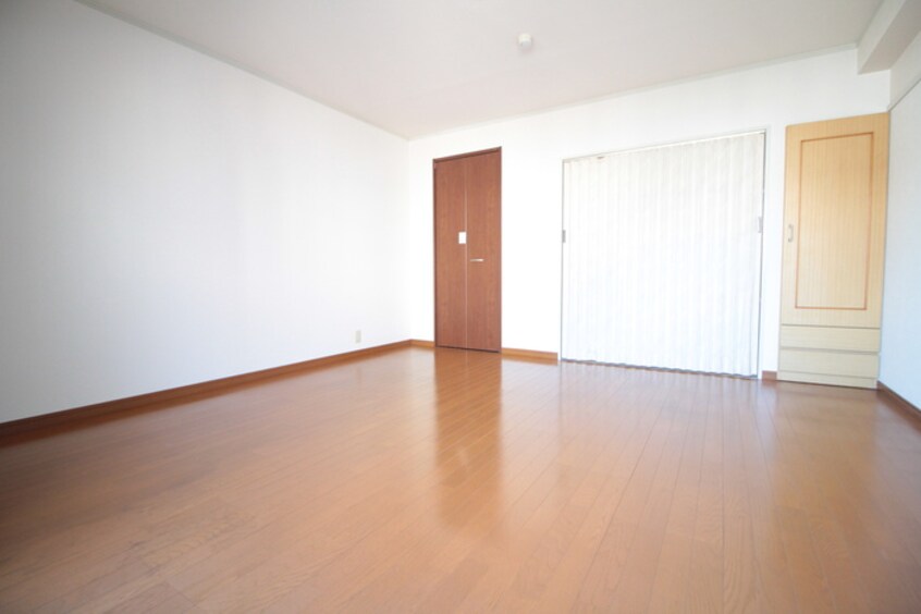 居室 ラポール小町