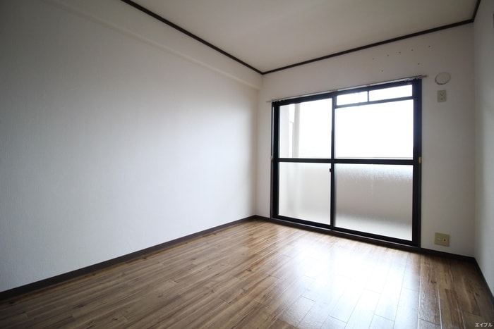 居室 マルベリーヒルズ